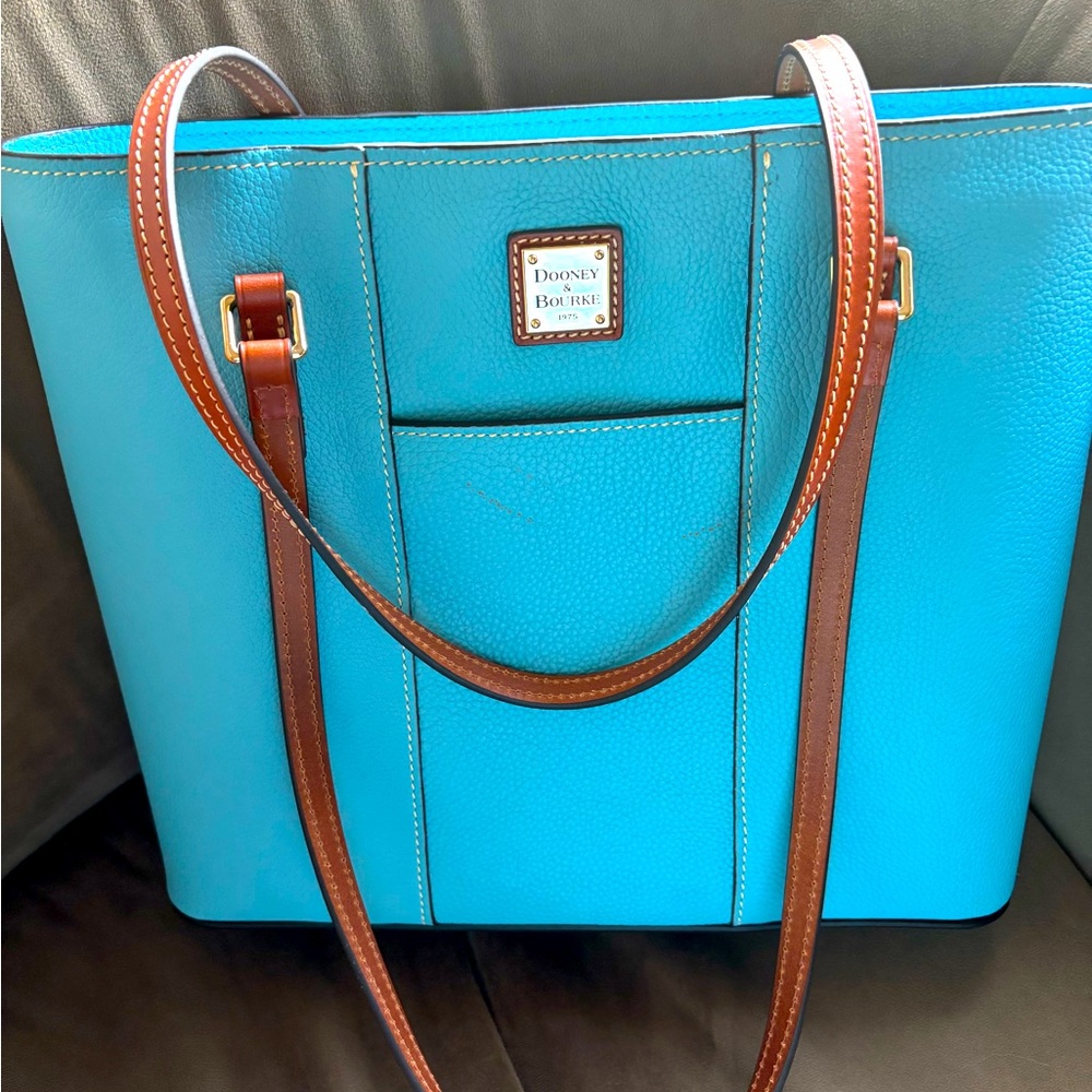 Sale! Dooney & Bourke Handbag